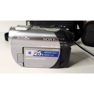 Sony DCR-DVD308 Handycam Digital DVD camcorder - Bag, Remote, Charger - working